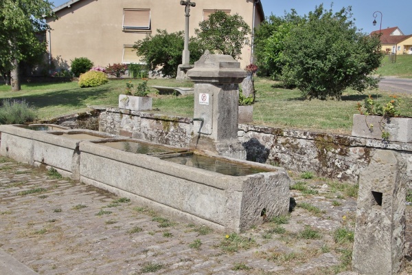 Photo Alaincourt - la fontaine