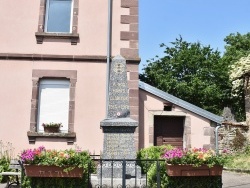 Photo paysage et monuments, Betoncourt-Saint-Pancras - le monument aux morts