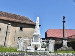 Photo paysage et monuments, Bousseraucourt - le monument aux morts