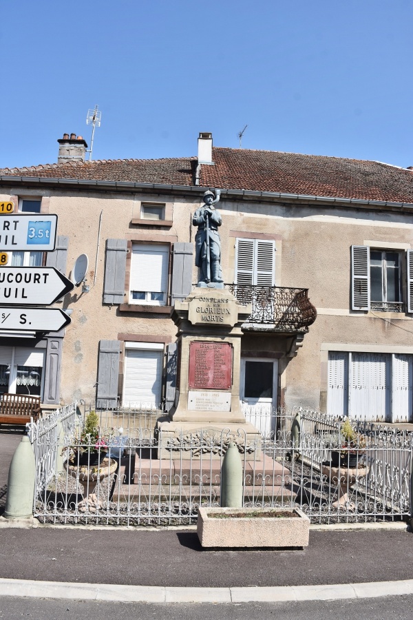 Photo Conflans-sur-Lanterne - le monument aux morts