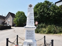 Photo paysage et monuments, Dampvalley-Saint-Pancras - le monument aux morts