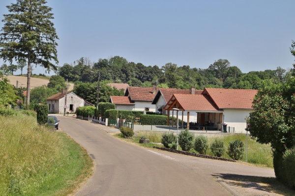 Photo Fontenois-la-Ville - le village