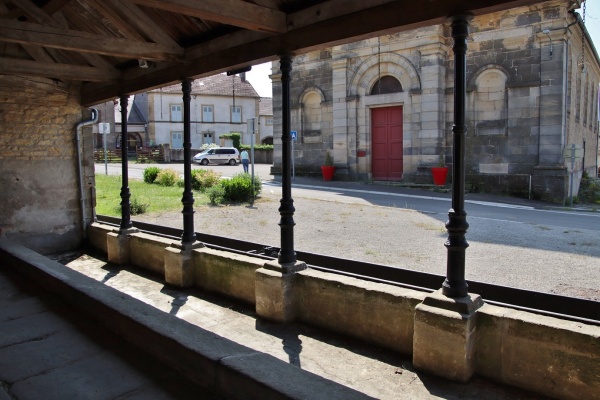 Photo Magny-lès-Jussey - le lavoir