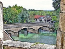 Photo dessins et illustrations, Pesmes - Pesmes.70.Pont sur L'Ognon.