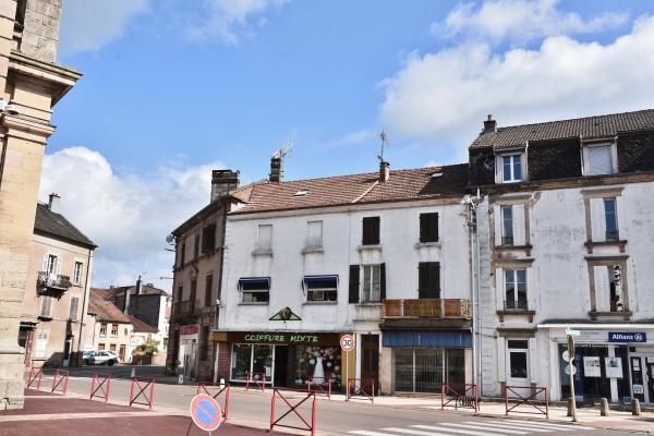 Photo Saint-Loup-sur-Semouse - la commune