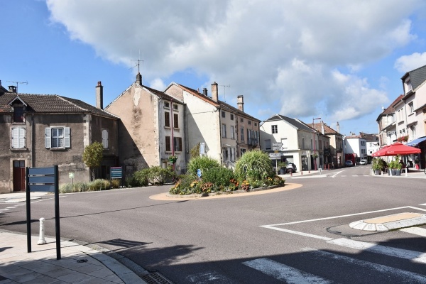 Photo Saint-Loup-sur-Semouse - la commune