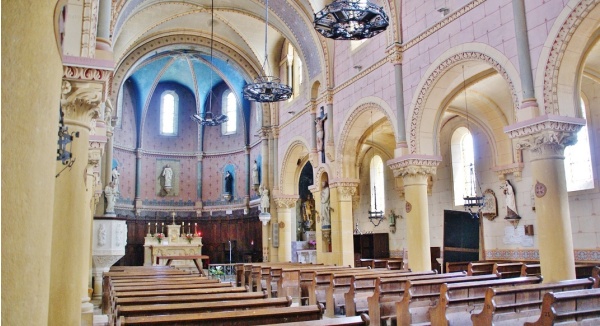Photo Artaix - Interieure de L'église