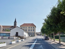 Photo paysage et monuments, La Chapelle-de-Guinchay - le village