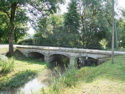 Photo paysage et monuments, Cheilly-lès-Maranges - le pont