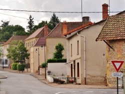 Photo paysage et monuments, Chenay-le-Châtel - La Commune