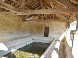 Photo paysage et monuments, Davayé - le Lavoir