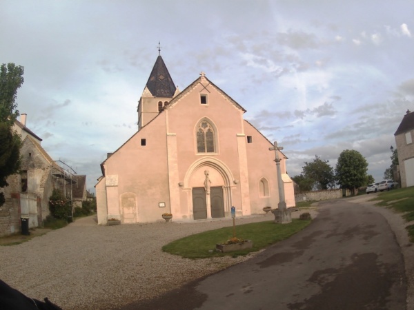 Photo Fontaines - Eglise Saint Just