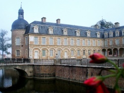 Photo paysage et monuments, Pierre-de-Bresse - Pierre,son château.