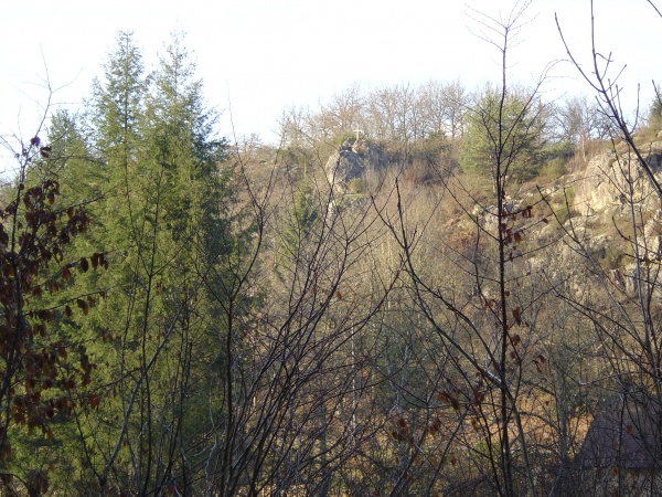 Photo Roussillon-en-Morvan - Une autre des roches des VIOLLOTS