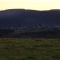 Le bourg de Roussillon vu du Chézet à la tombée de la nuit.