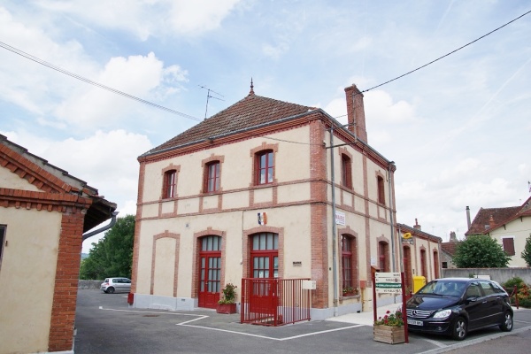 Photo Saint-Léger-sur-Dheune - la mairie