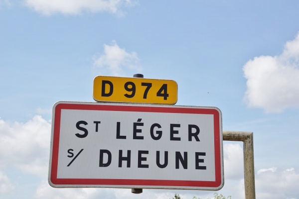 Photo Saint-Léger-sur-Dheune - saint léger de dheune (71510)