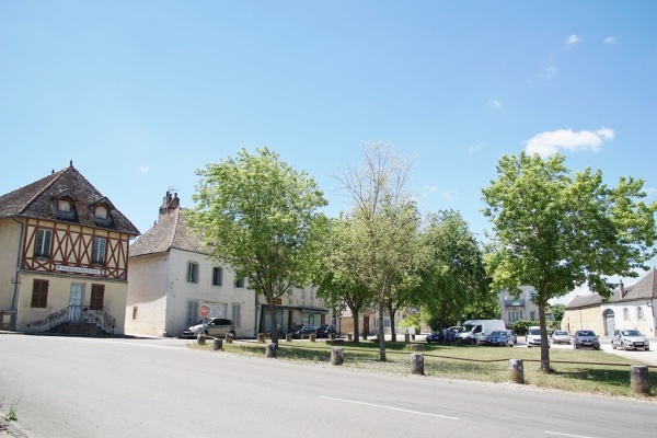 Photo Saint-Loup-Géanges - le village