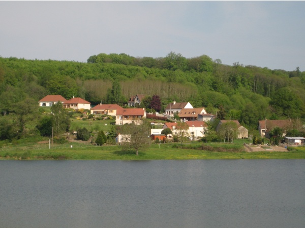 Photo Saint-Sernin-du-Bois - Hameau des Morlots