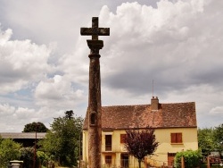 Photo paysage et monuments, Villeneuve-en-Montagne - Calvaire