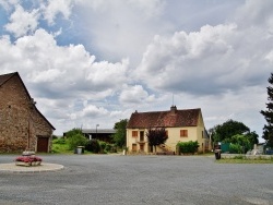 Photo paysage et monuments, Villeneuve-en-Montagne - le Village