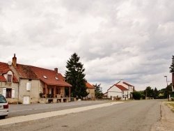 Photo paysage et monuments, Villeneuve-en-Montagne - le Village