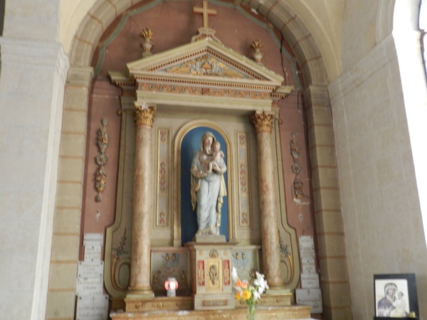 Photo La Chartre-sur-le-Loir - Chapelle à la Vierge