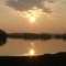 Photo La Chartre-sur-le-Loir - Levé de soleil sur le lac de la Maladrerie