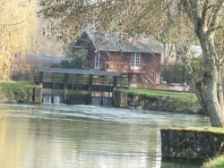 Photo paysage et monuments, La Chartre-sur-le-Loir - Petit bras du Loir