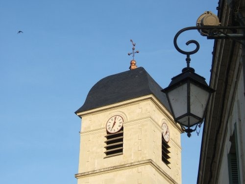 Photo La Chartre-sur-le-Loir - Clocher de l'église