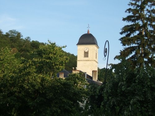 Photo La Chartre-sur-le-Loir - Clocher de l'église