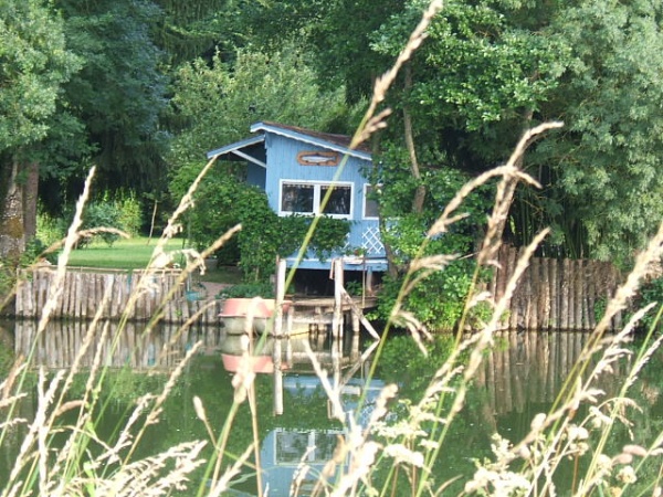 Photo La Chartre-sur-le-Loir - La cabane du pêcheur