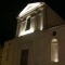 Photo La Chartre-sur-le-Loir - Façade de l'église la nuit