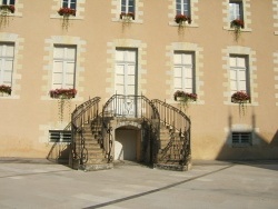 Photo paysage et monuments, La Flèche - Escalier en fer à cheval de la Mairie