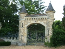 Photo paysage et monuments, Ruillé-sur-Loir - Entrée d'une propriété
