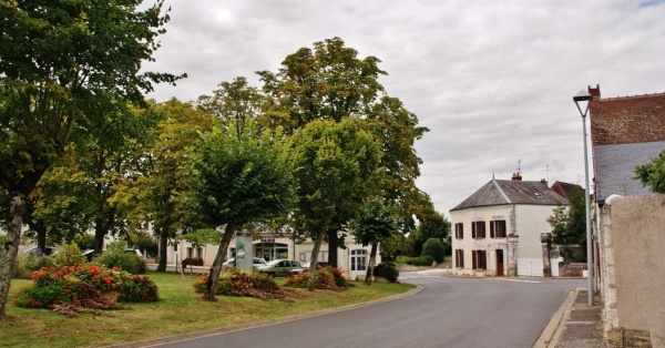 Photo La Chapelle-Blanche - La Commune