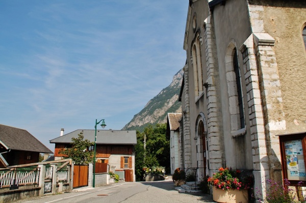 Photo Francin - La Commune