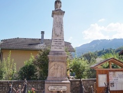 Photo paysage et monuments, Morillon - le monument aux morts