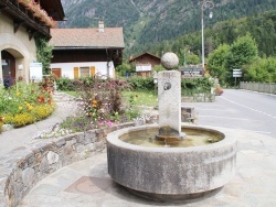 Photo paysage et monuments, Servoz - la fontaine