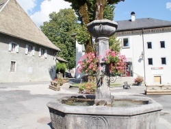 Photo paysage et monuments, Sixt-Fer-à-Cheval - la fontaine