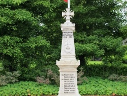 Photo paysage et monuments, Ambrumesnil - Monuments Aux Morts