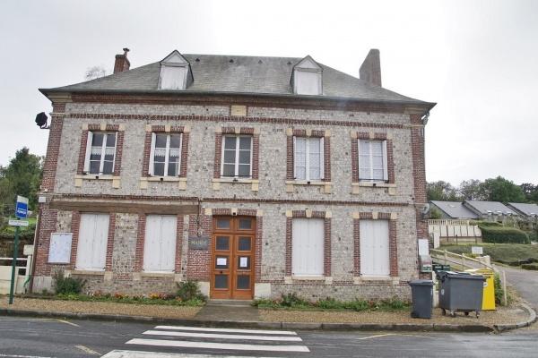 Photo Bec-de-Mortagne - la mairie