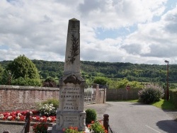 Photo paysage et monuments, Dampierre-Saint-Nicolas - le monument aux morts