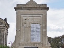 Photo paysage et monuments, Épreville - le monument aux morts