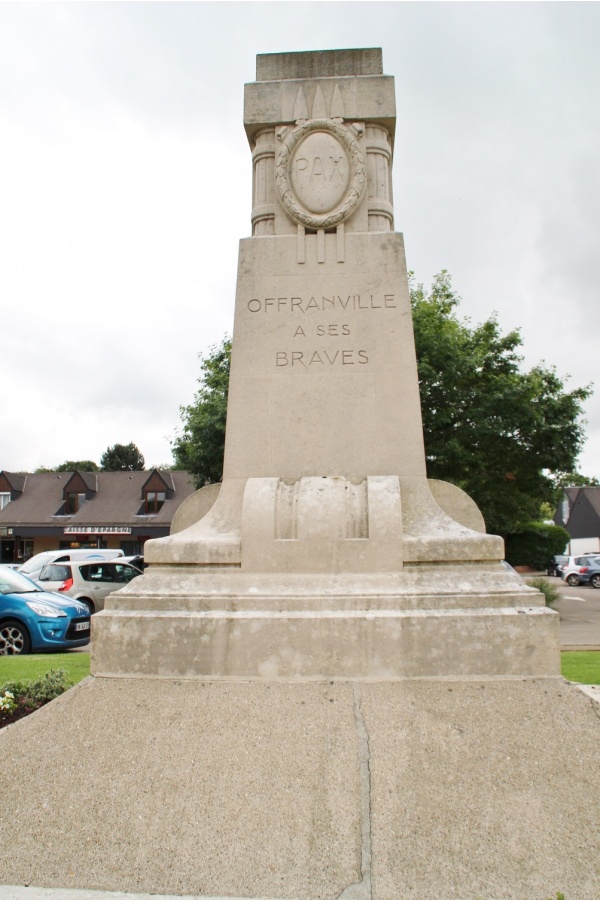 Photo Offranville - le monument aux morts