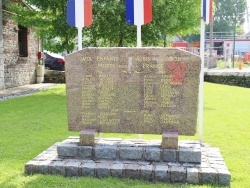 Photo paysage et monuments, Saint-Aubin-sur-Scie - le monument aux morts