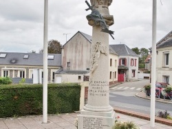 Photo paysage et monuments, Saint-Jouin-Bruneval - le monument aux morts