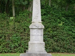 Photo paysage et monuments, Sainte-Marguerite-sur-Mer - le monument aux morts