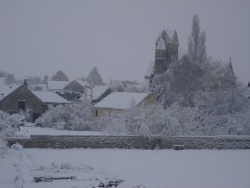 Photo vie locale, Ville-Saint-Jacques - le village de ville saint jacques sous la neige le matin du 29/11/2010