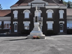 Photo paysage et monuments, Bernes - le monument aux morts